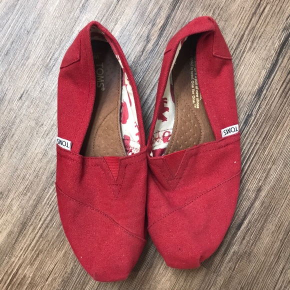 red toms womens